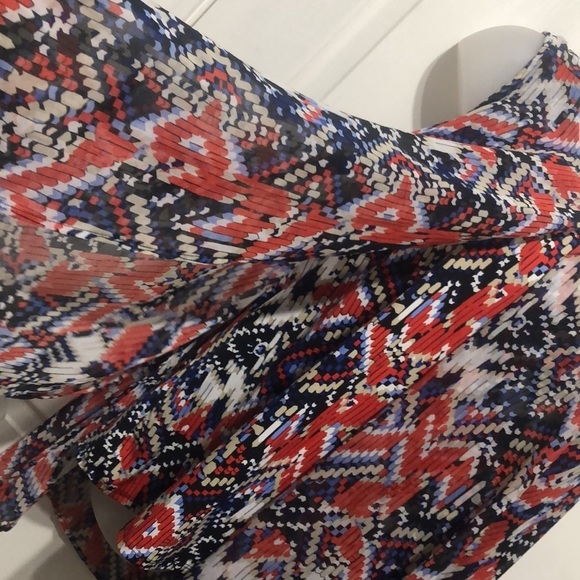 New Direction Sleeveless top - Picture 7 of 15